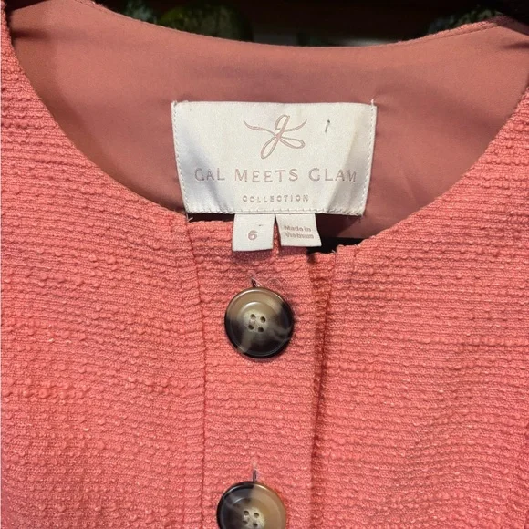 Gal Meets Glam Coral Button-Front Midi Dress - Picture 2 of 6